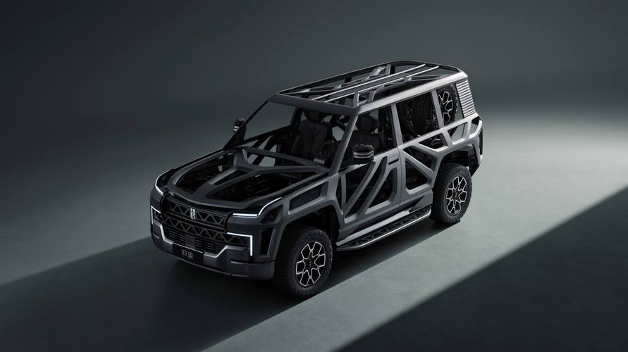 成都325仰望U8硬派越野的科技魅力，国能汽车对传统燃油车市场的冲击